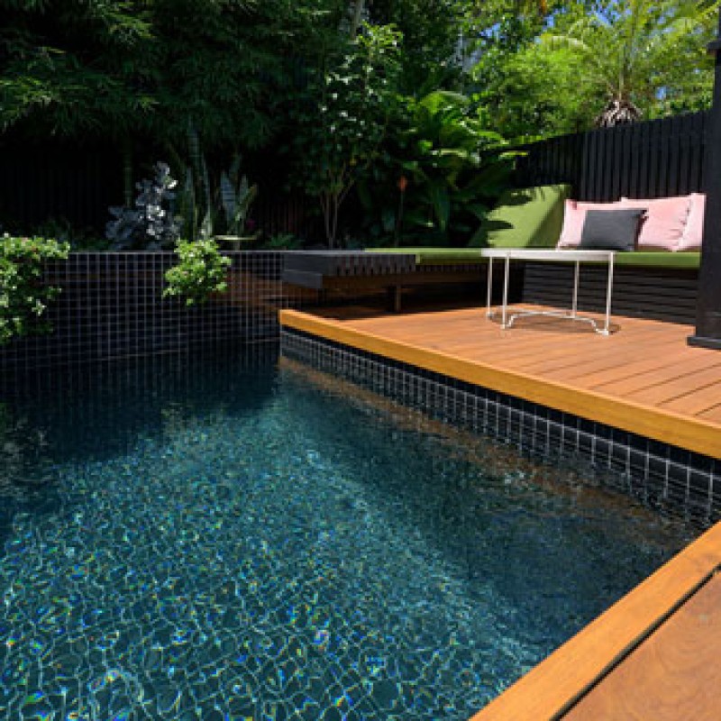 Niebla Black Glass Mosaic