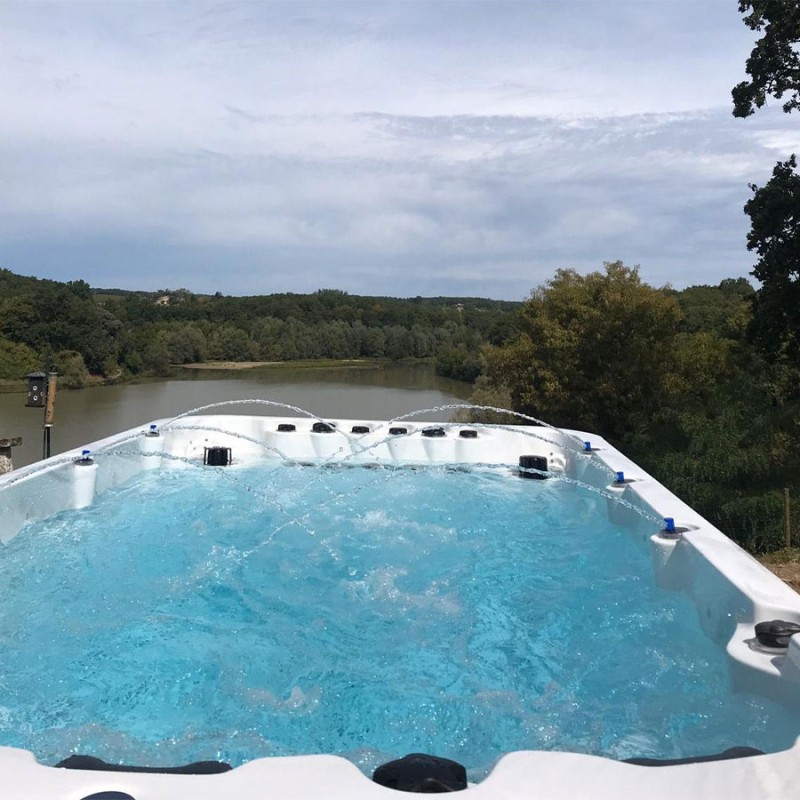 Passion SwimSpa Activity 1 Passion SwimSpa Activity 1