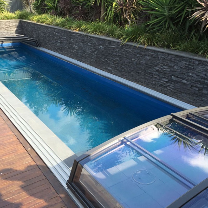 M7 Semi-high curved enclosure with ground guides M7 Semi-high curved enclosure with ground guides