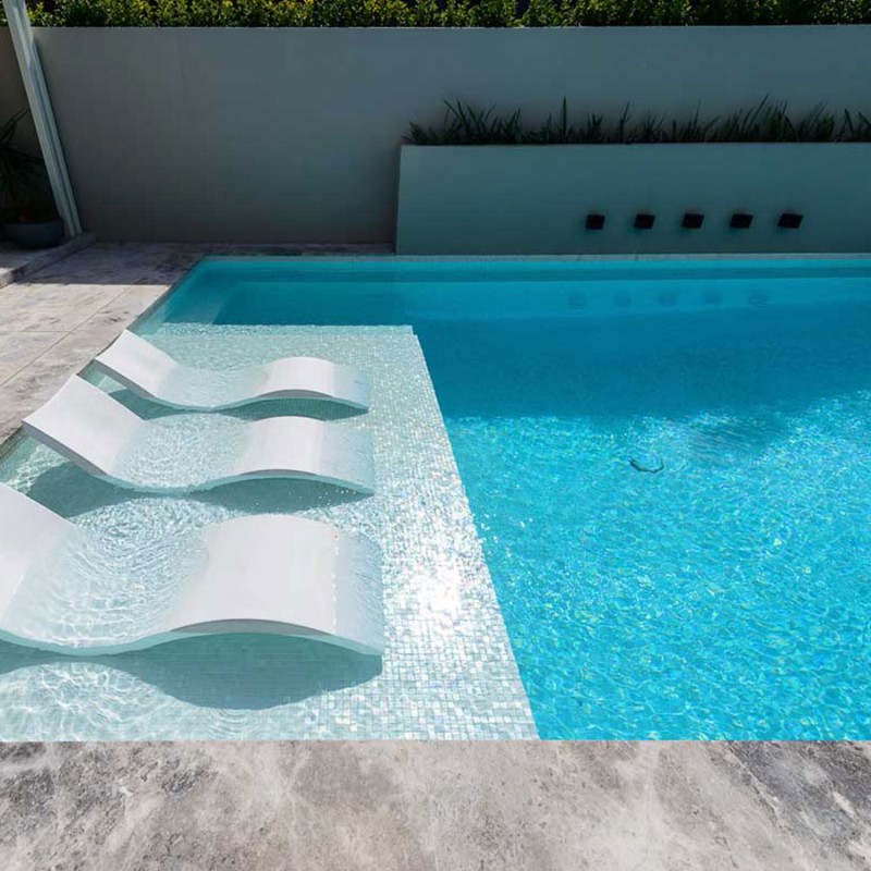 Shiny Off White Ceramic Tiles 2 X 2Cm Shiny Off White Ceramic Tiles 2 X 2Cm